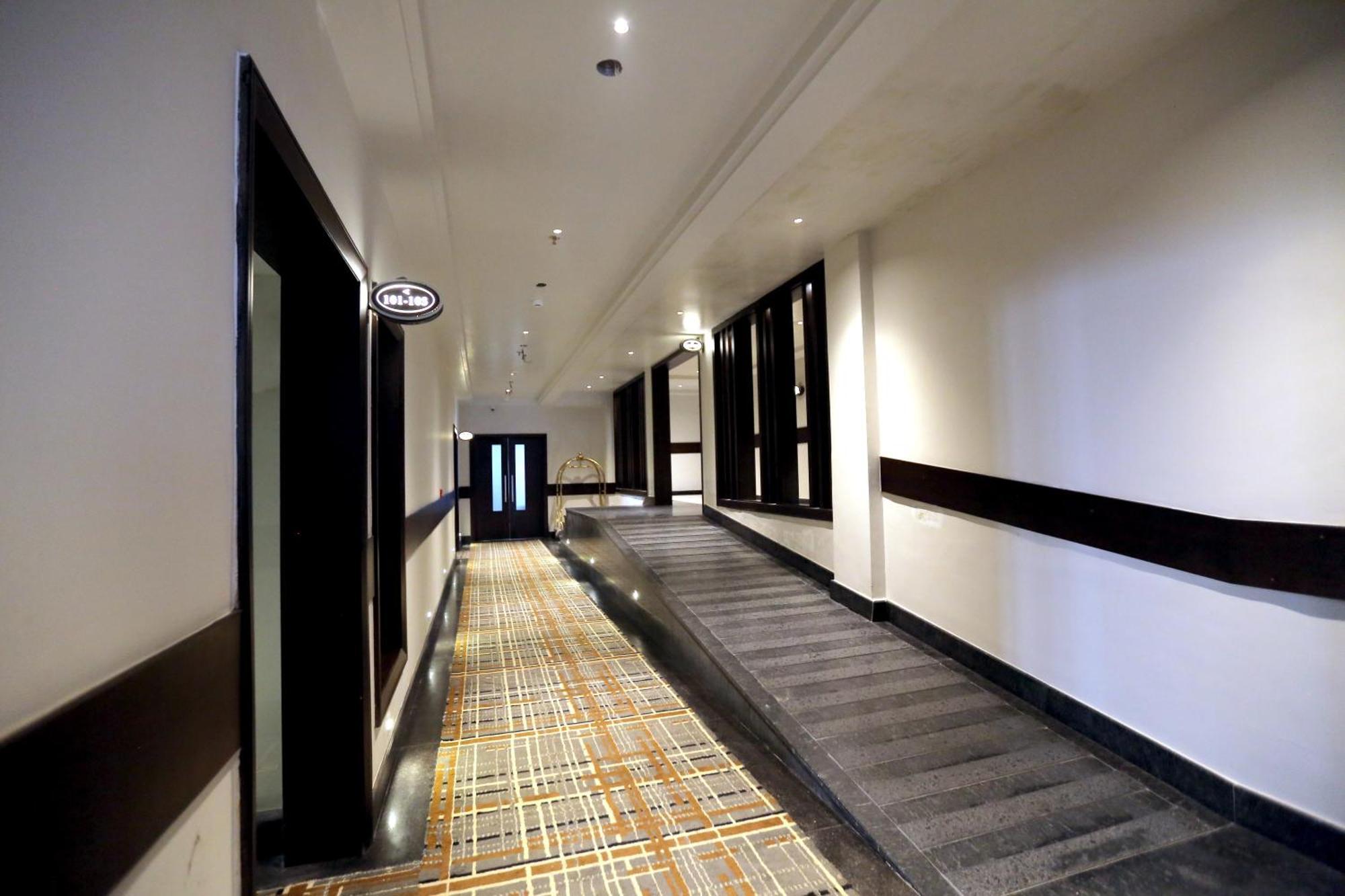 The Stella Hotel & Resort Ludhiana Extérieur photo